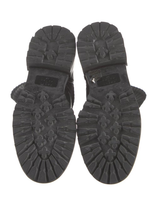 Porte & Paire Combat Boots