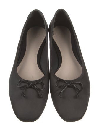 Porte & Paire Satin Bow Accents Ballet Flats