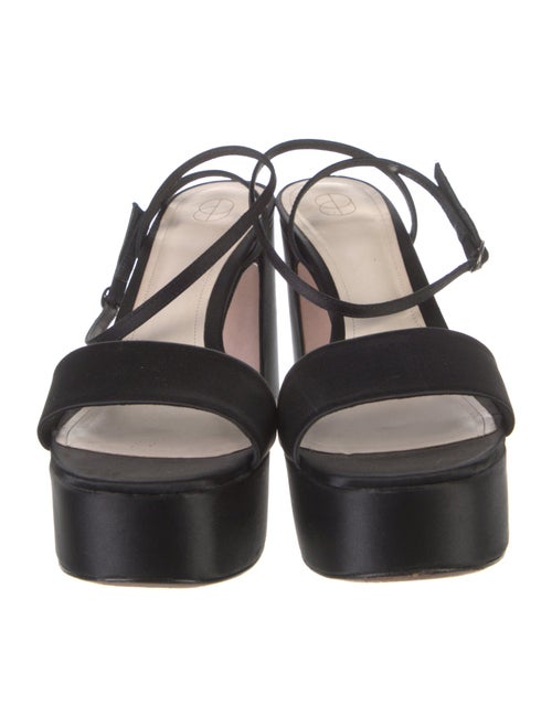 Porte & Paire Satin Sandals