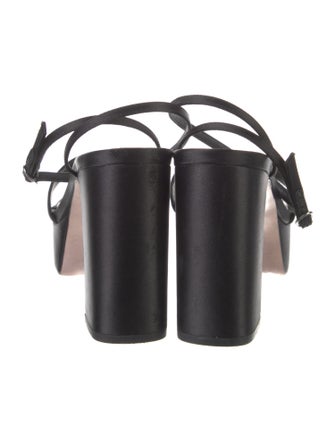 Porte & Paire Satin Sandals