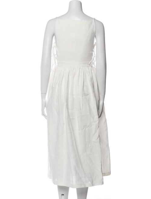 Piece of White Square Neckline Long Dress