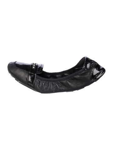 Pre-owned Prada Patent Leather Ballet Flats In Black