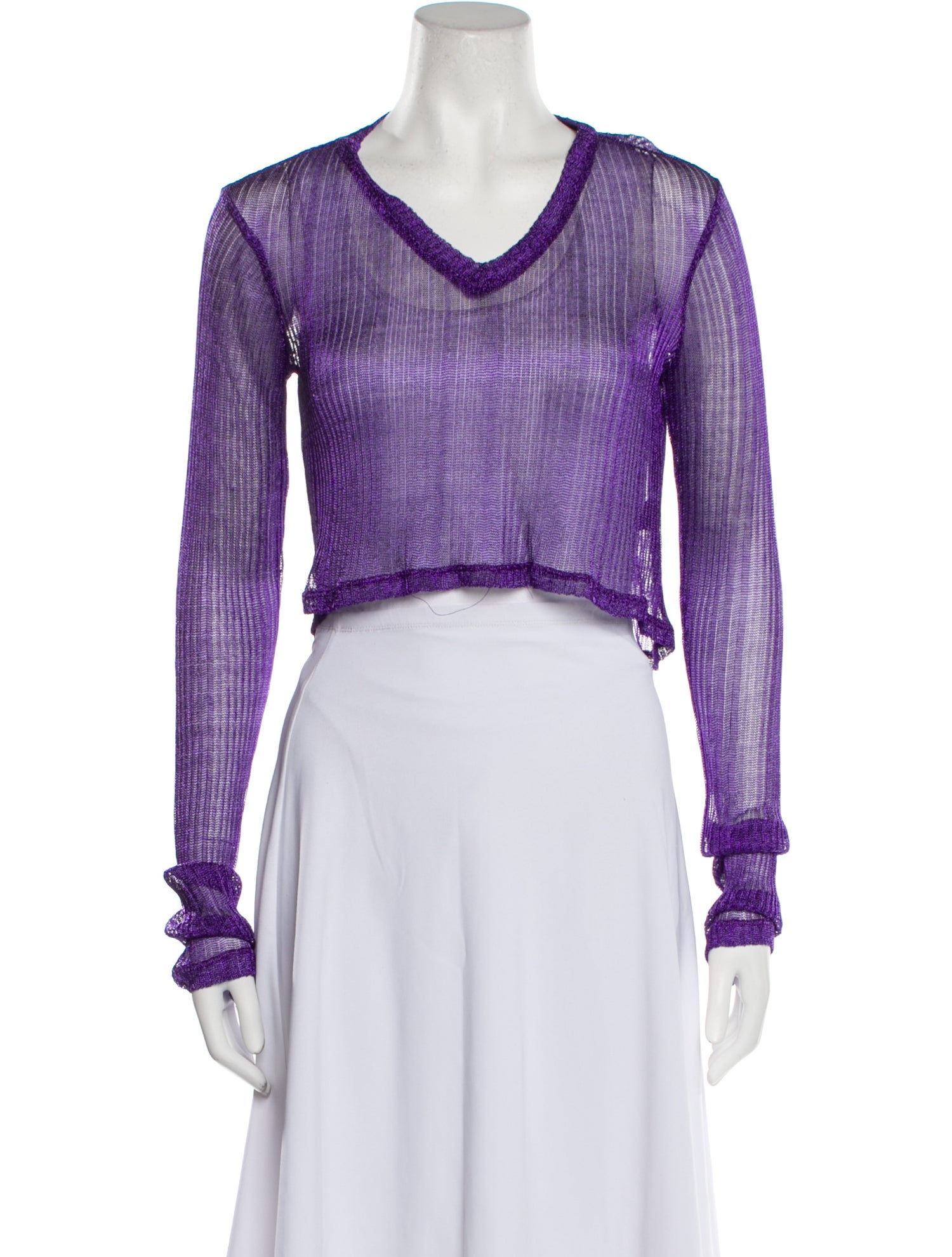 PRISCAVera V-Neck Long Sleeve Crop Top