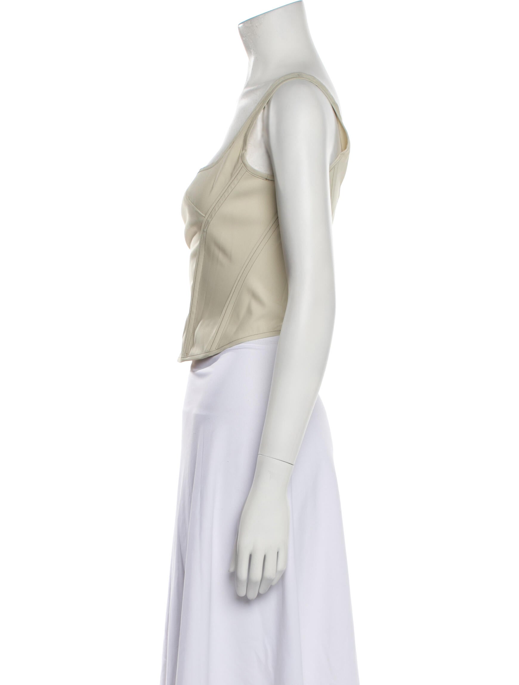 PRISCAVera Square Neckline Sleeveless Crop Top