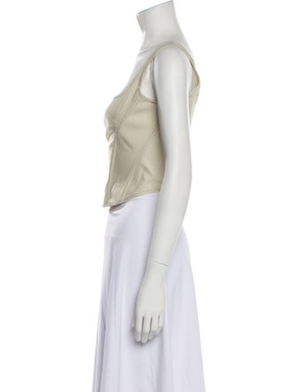 PRISCAVera Square Neckline Sleeveless Crop Top