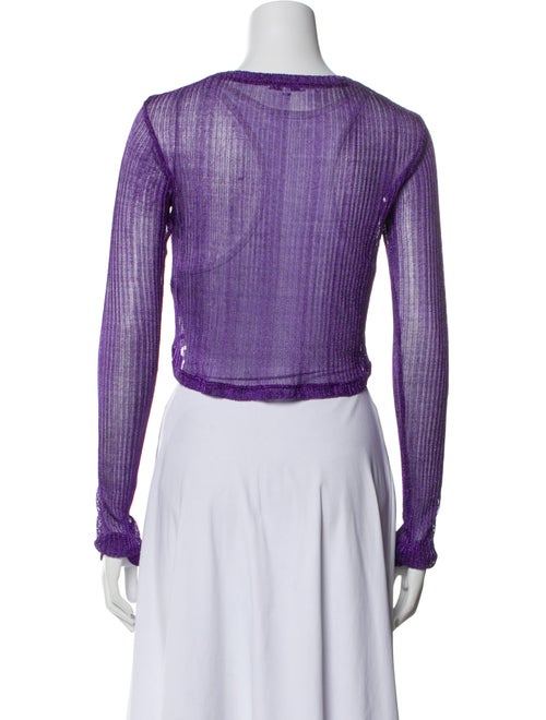 PRISCAVera V-Neck Long Sleeve Crop Top