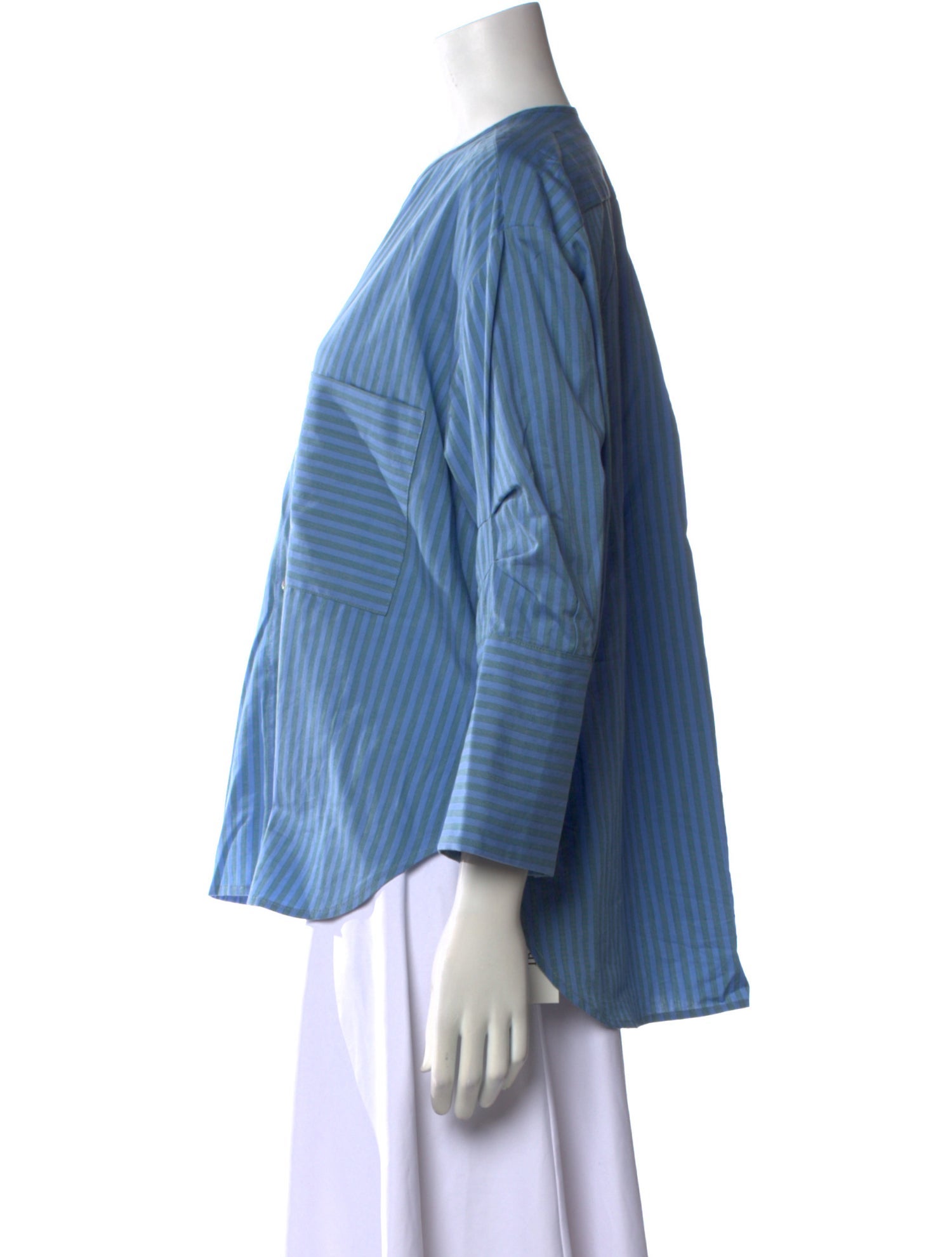 PROCHE Striped Crew Neck Button-Up Top