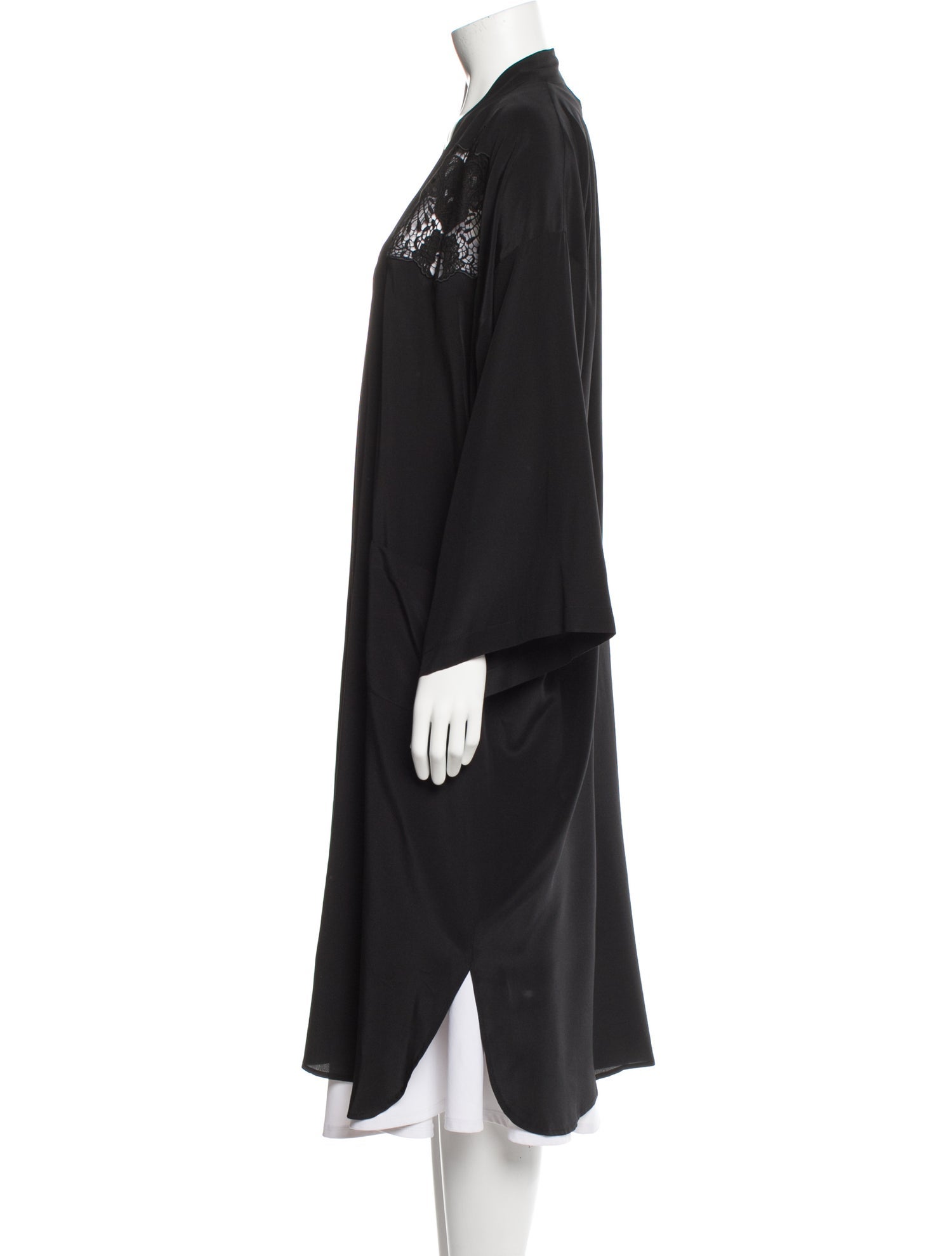 Pushbutton Silk Robe