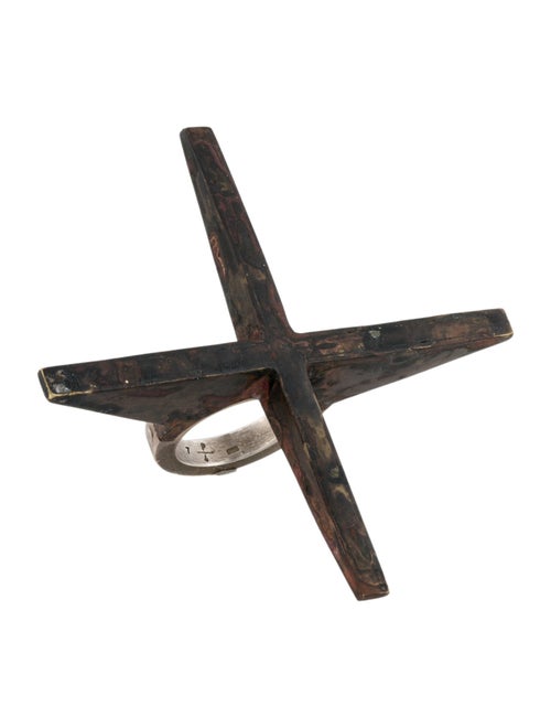 Parts of Four Sistema Bridge Plus Ring