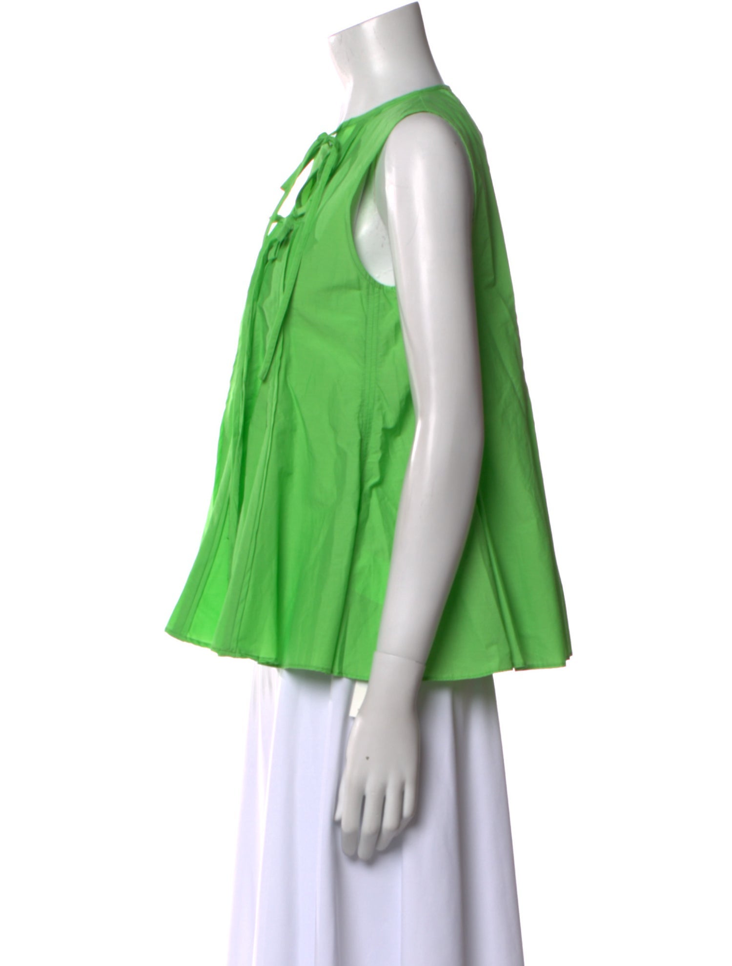 Psophia Crew Neck Sleeveless Blouse