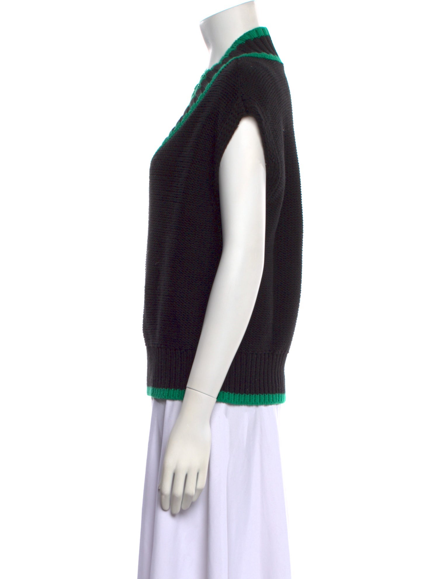 Pistola V-Neck Sweater