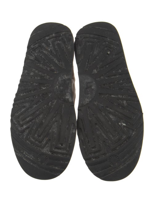 3.1 Phillip Lim x UGG S/N 5612 Canvas Boots