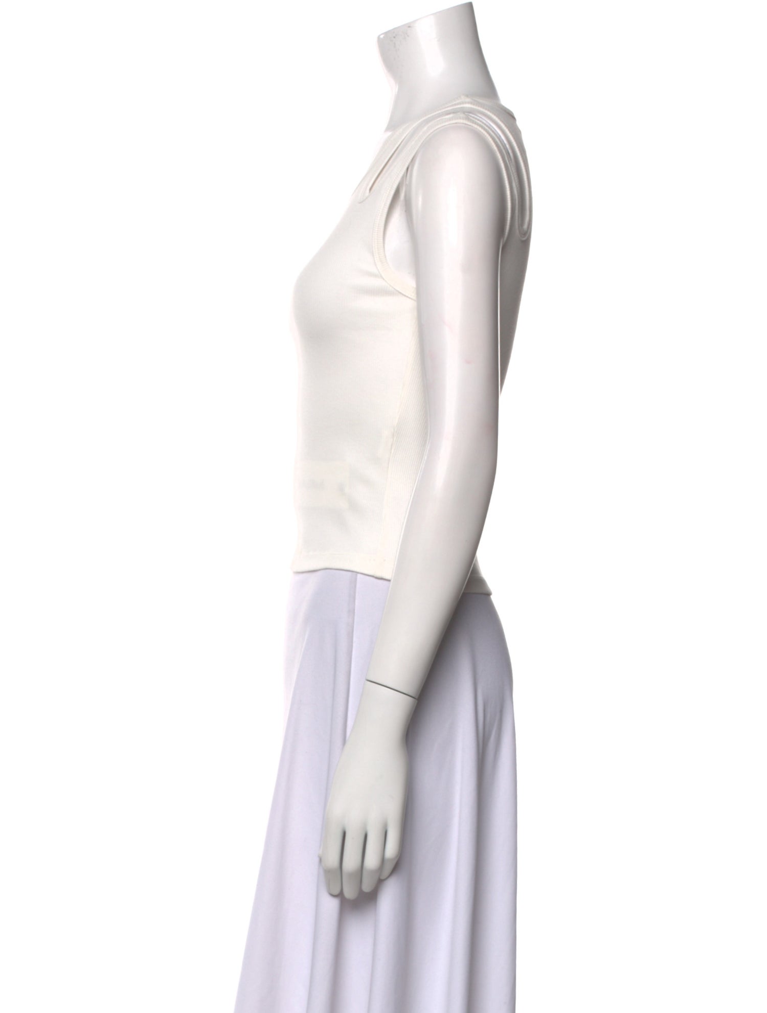 Pixie Market Scoop Neck Sleeveless Crop Top