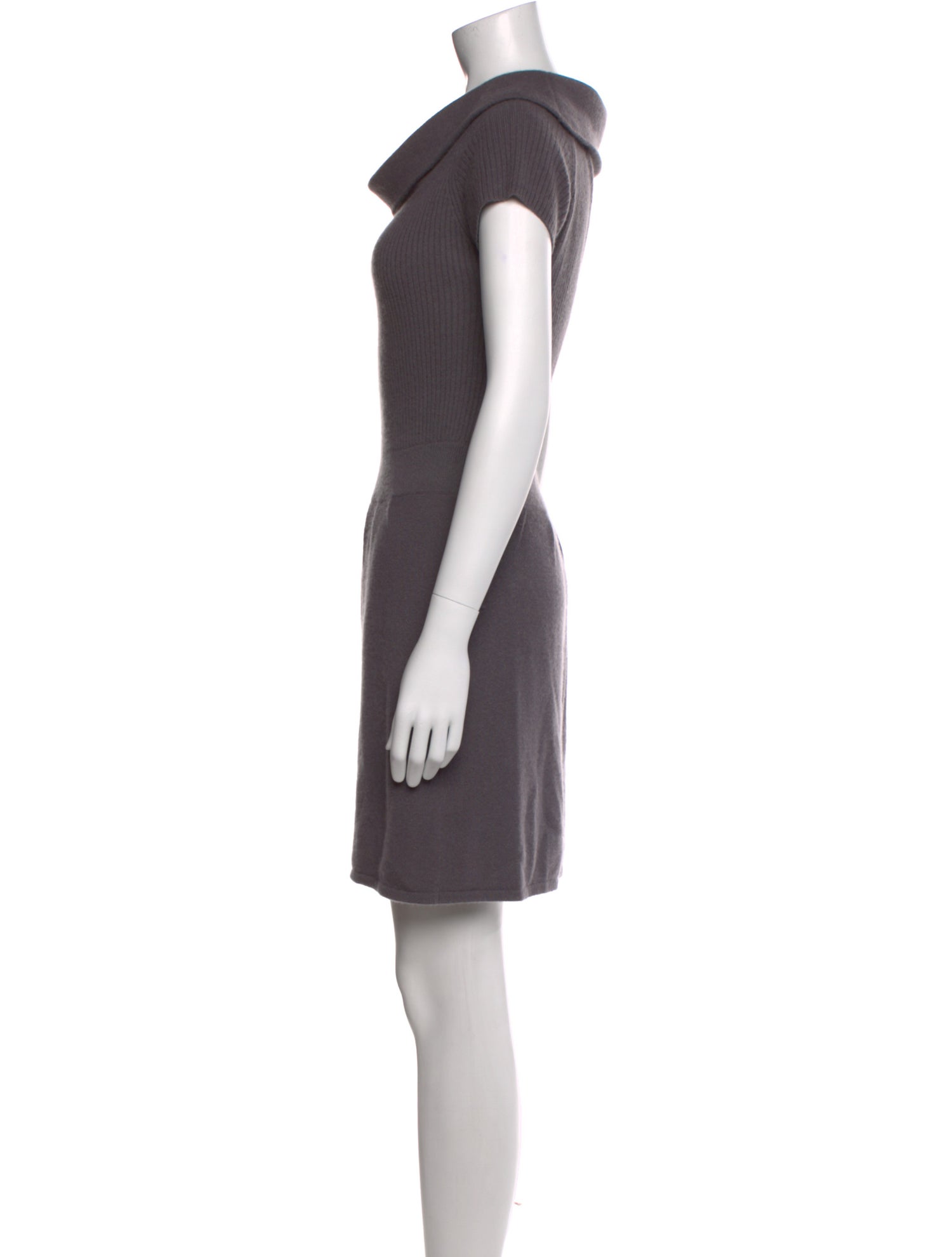 Qi Cashmere Cashmere Cowl Neck Sweater