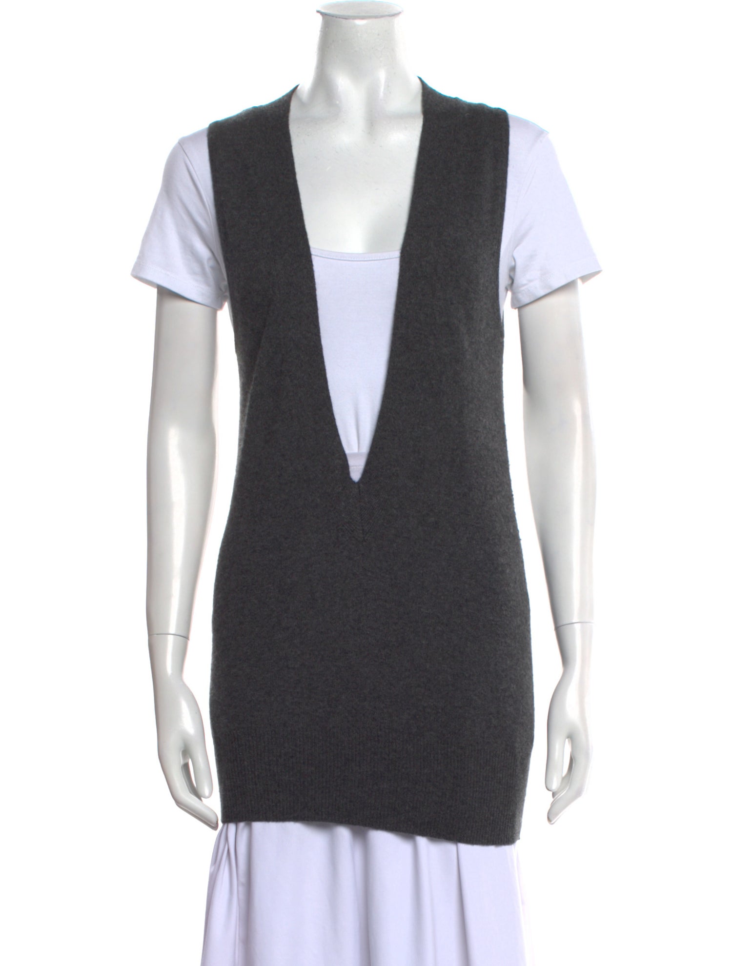 Qi Cashmere V-Neck Sweater