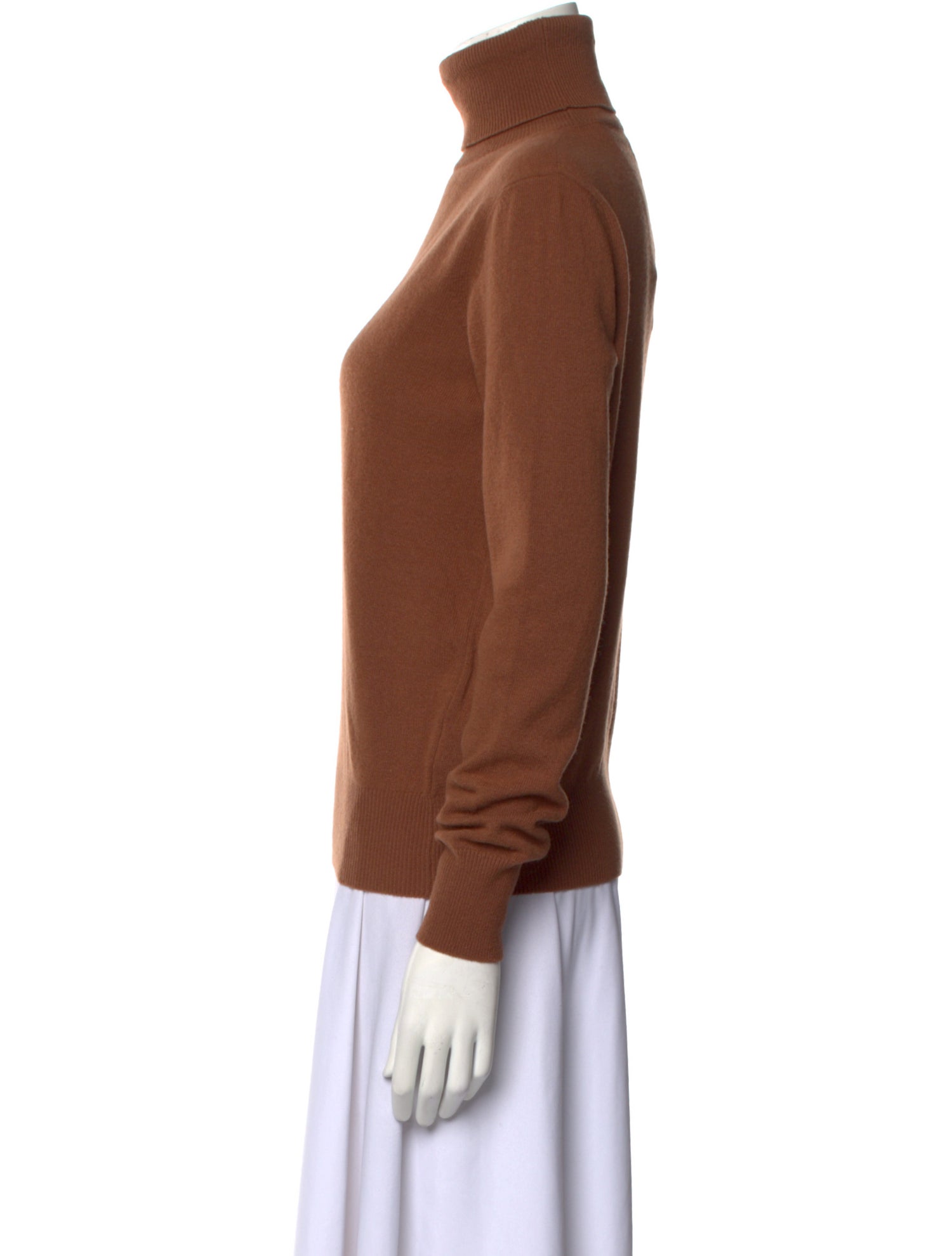 QL2 QUELLEDUE Merino Wool Turtleneck Sweater