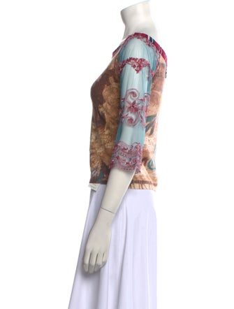 Save The Queen Printed Scoop Neck Crop Top