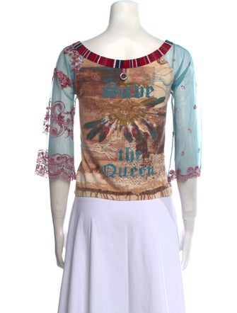 Save The Queen Printed Scoop Neck Crop Top