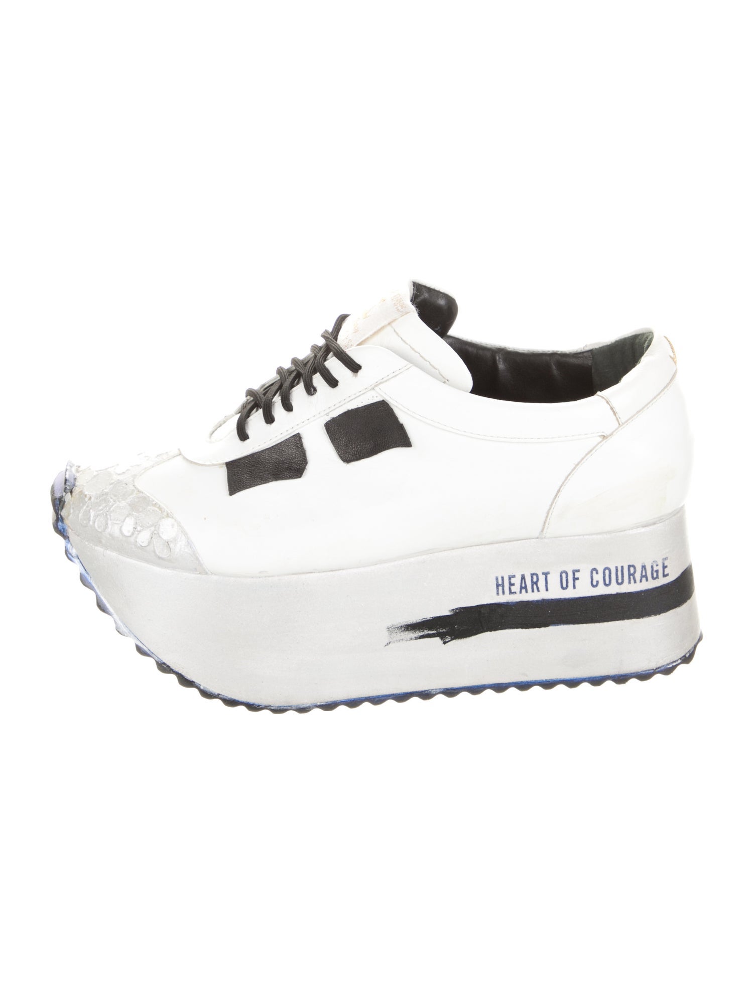 ruthie davis sneakers