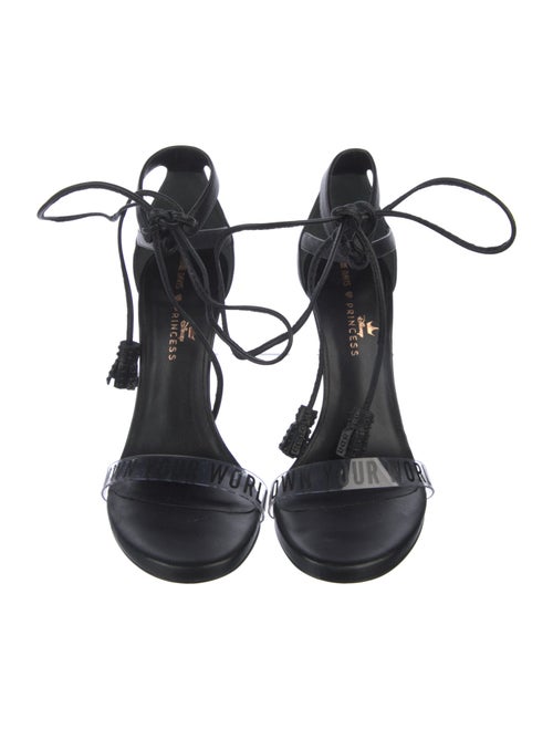 Ruthie Davis Leather Tassel Accents T-Strap Sandals
