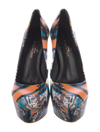 Ruthie Davis Leather Printed Pumps