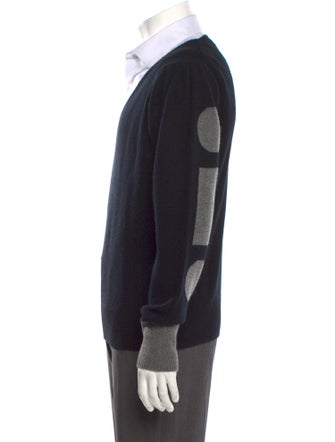 Random Identities V-Neck Long Sleeve Pullover