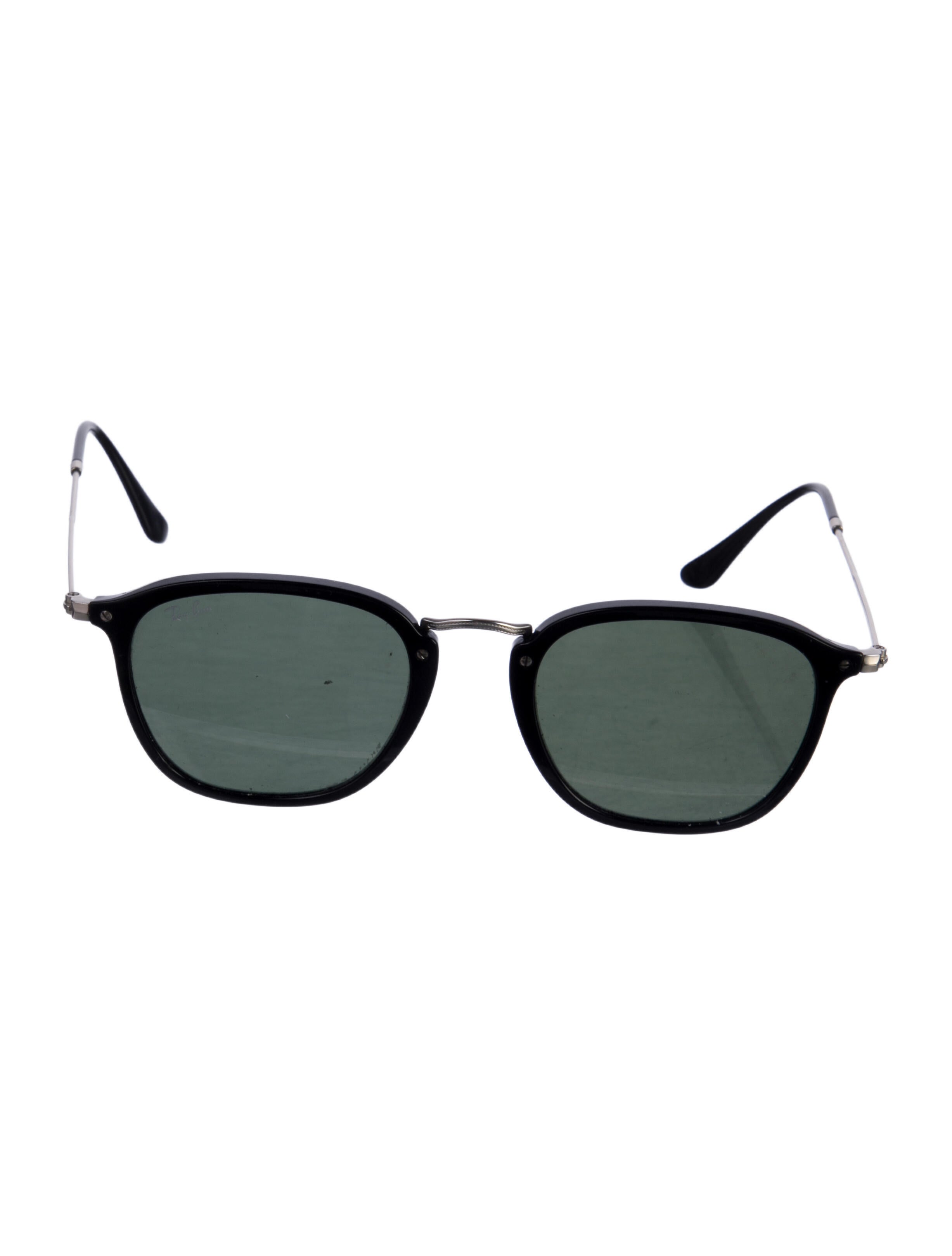 Ray-Ban Wayfarer Tinted Sunglasses