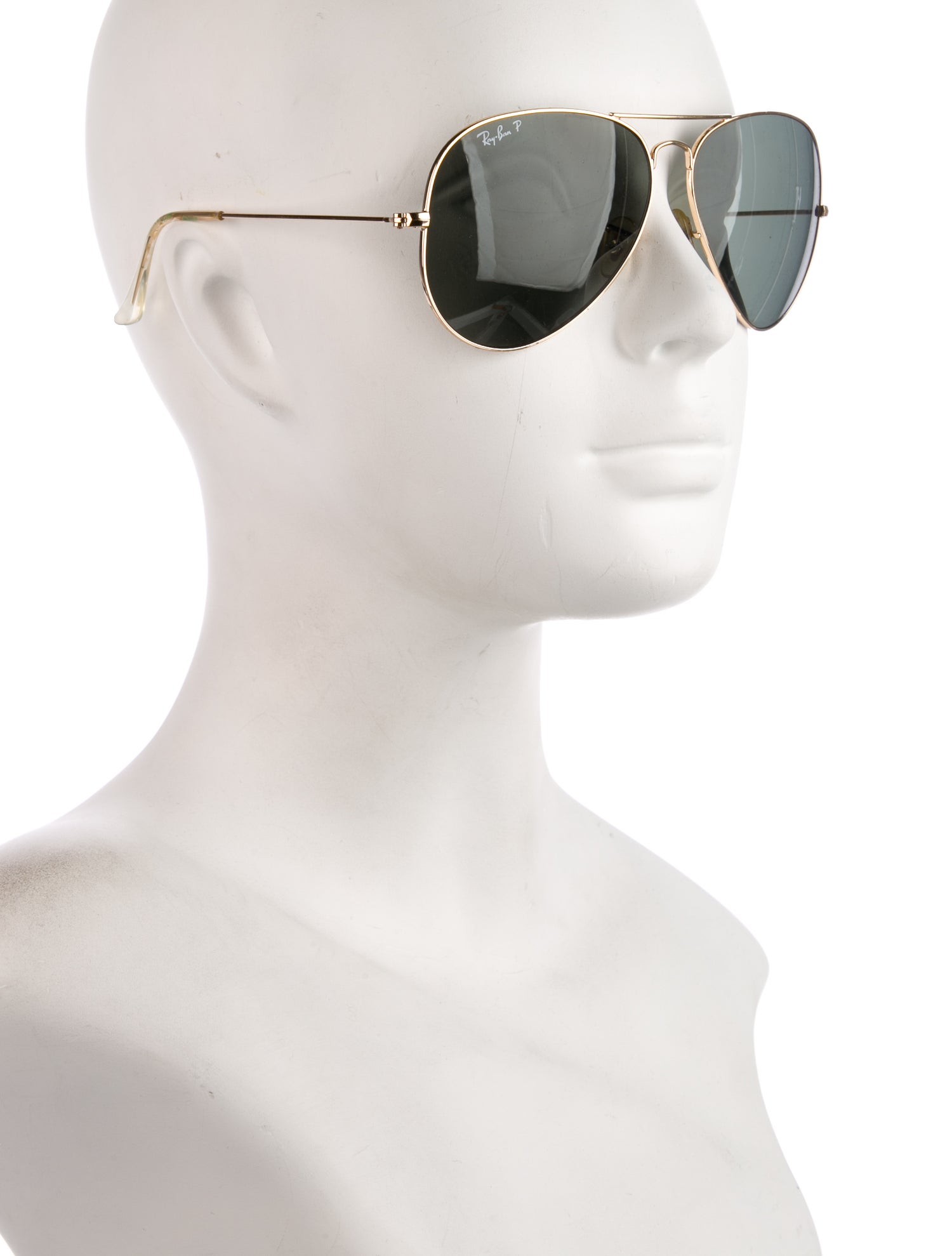 Ray-Ban Aviator Tinted Sunglasses