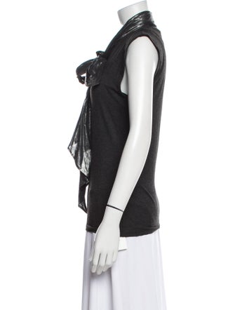Rundholz Black Label V-Neck Sleeveless Top