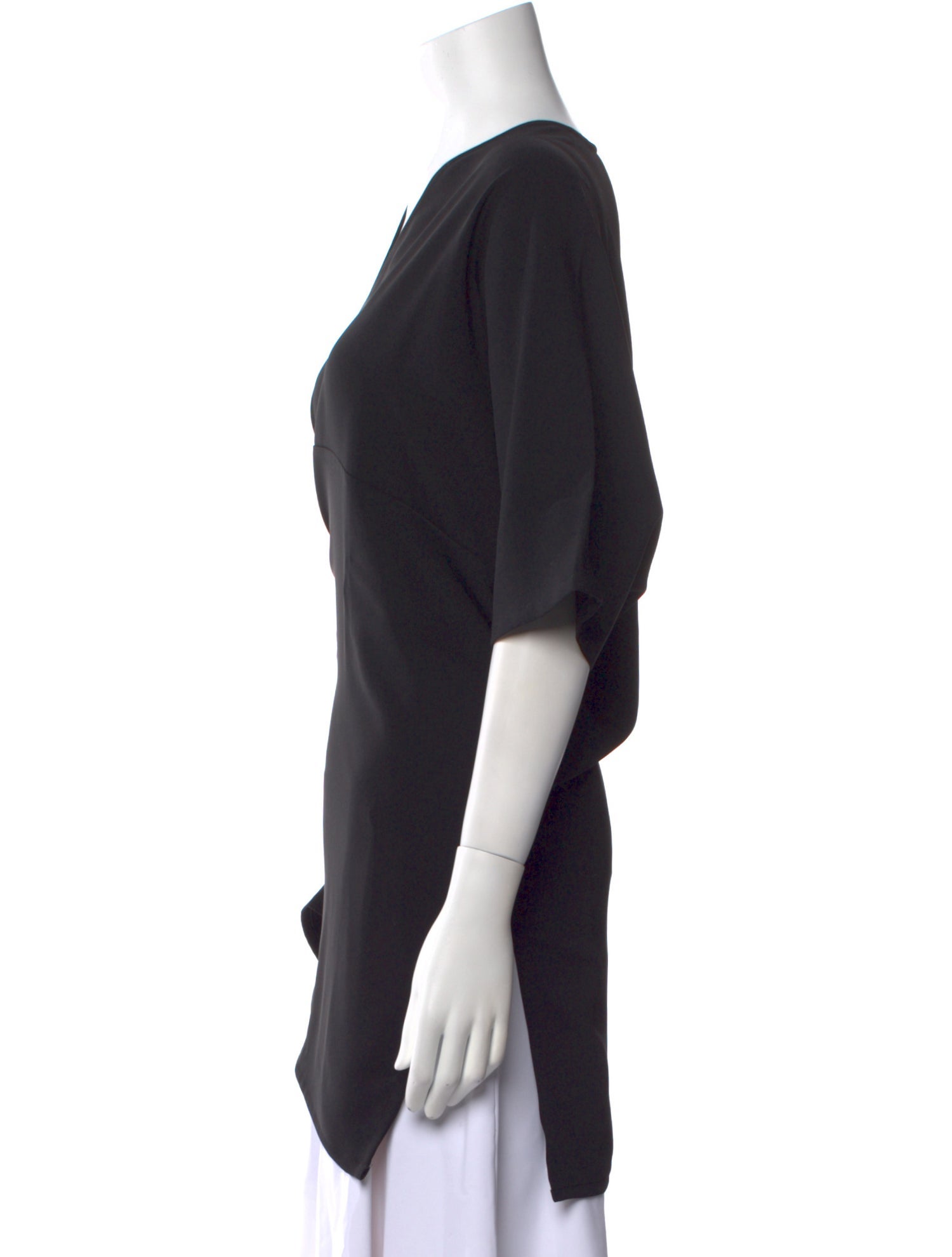 Roucha V-Neck Three-Quarter Sleeve Top