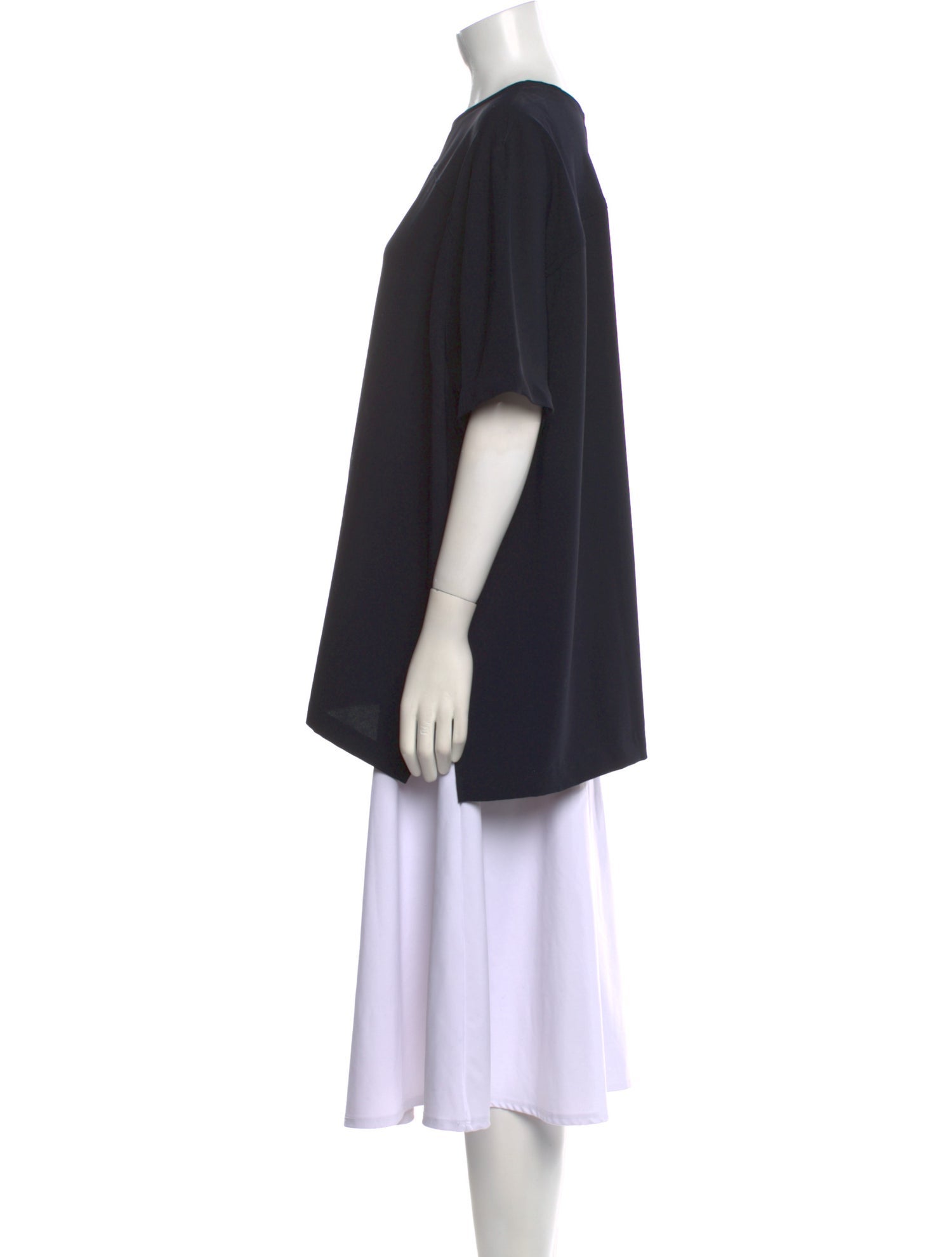 Roucha Scoop Neck Short Sleeve T-Shirt