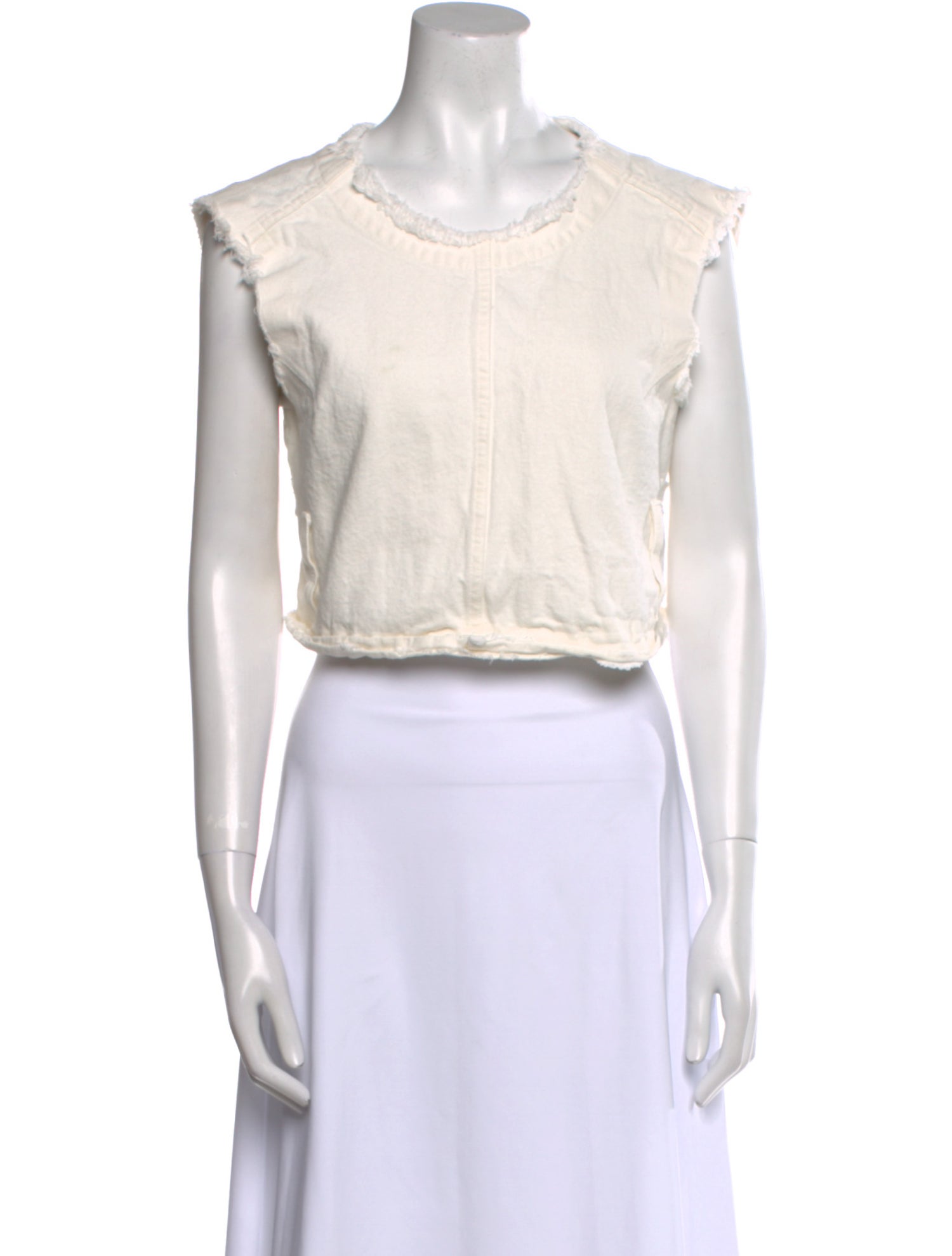 Recto Scoop Neck Sleeveless Crop Top