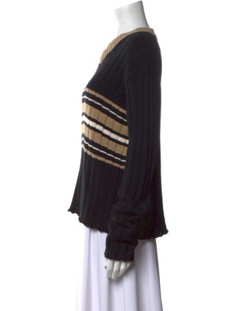 Résumé Graphic Print V-Neck Sweater