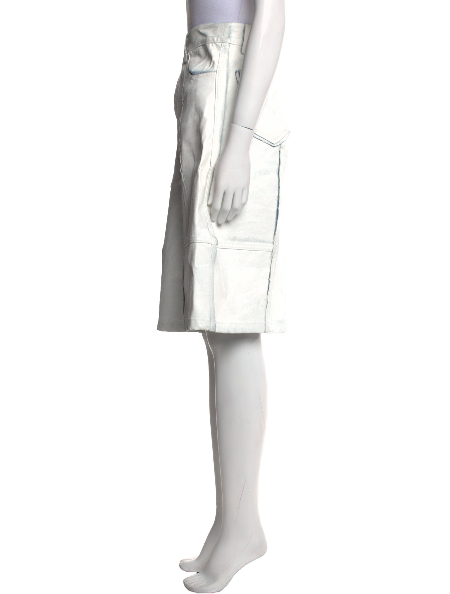 Renata Brenha Knee-Length Shorts