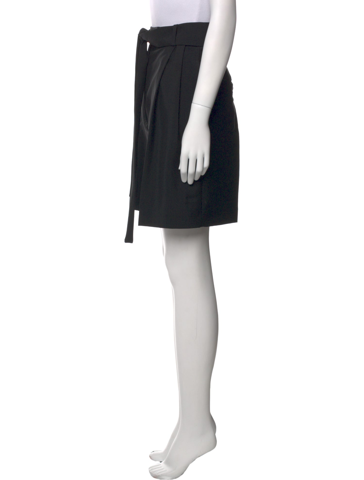 Róhe Virgin Wool Knee-Length Shorts