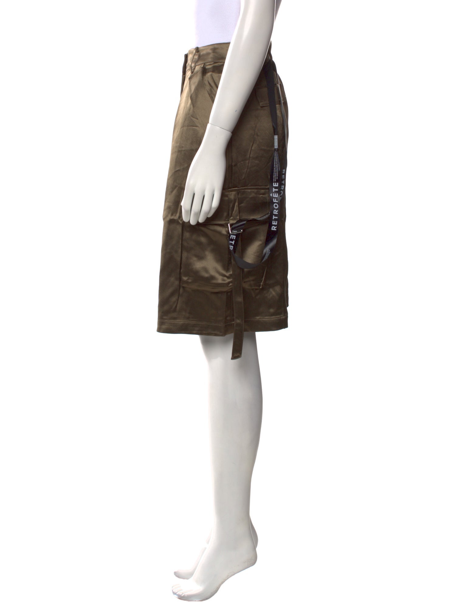 Retrofête Knee-Length Shorts w/ Tags