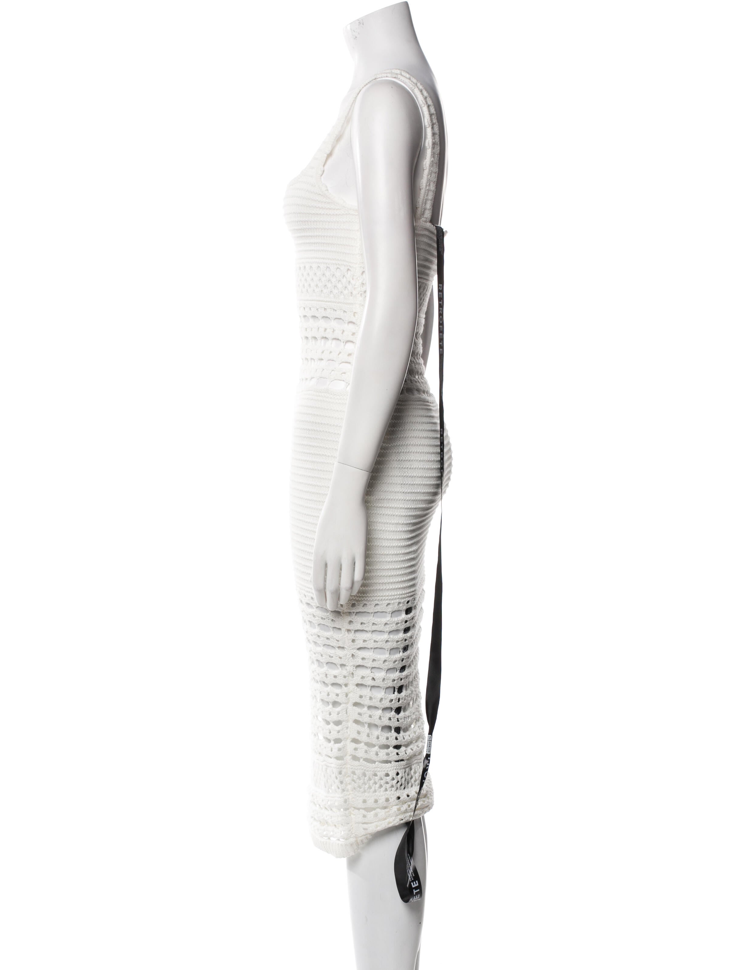 Retrofête Square Neckline Midi Length Dress