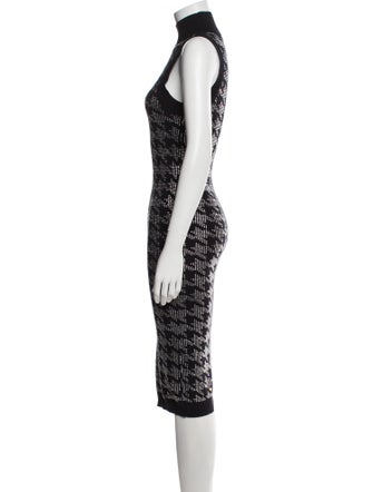 Retrofête Houndstooth Print Midi Length Dress