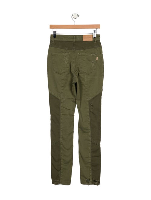 Retrofête Mid-Rise Straight Leg Jeans