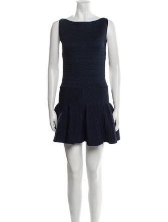 Retrofête Bateau Neckline Mini Dress