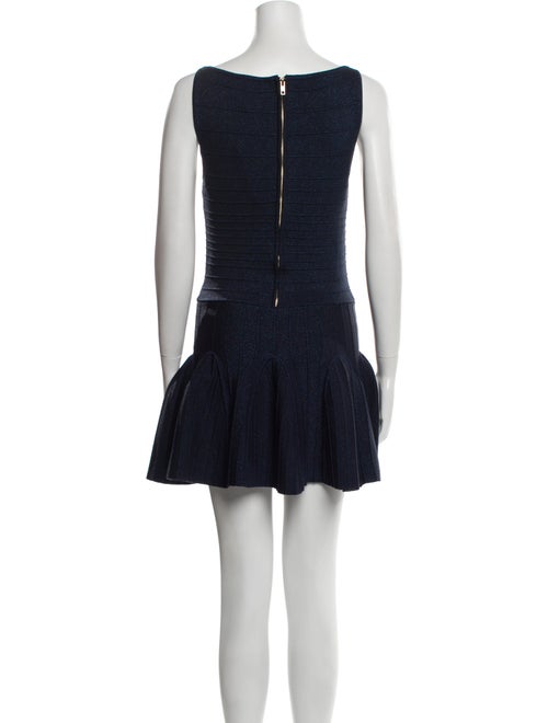 Retrofête Bateau Neckline Mini Dress