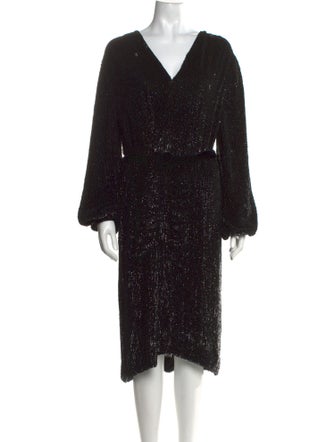 Retrofête V-Neck Midi Length Dress