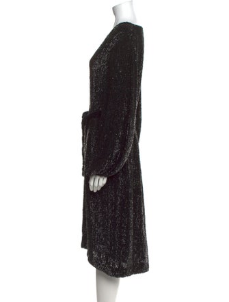 Retrofête V-Neck Midi Length Dress