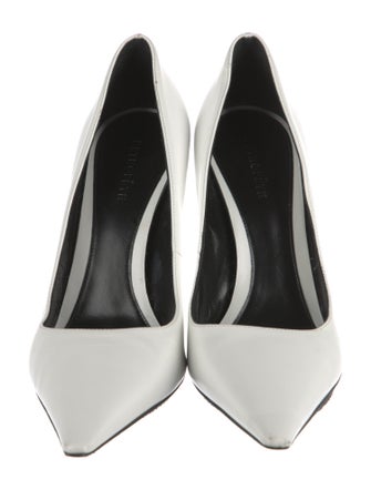Retrofête Leather Pumps