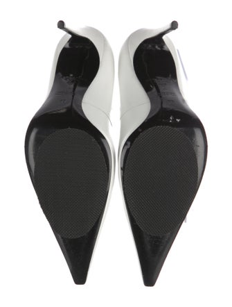 Retrofête Leather Pumps