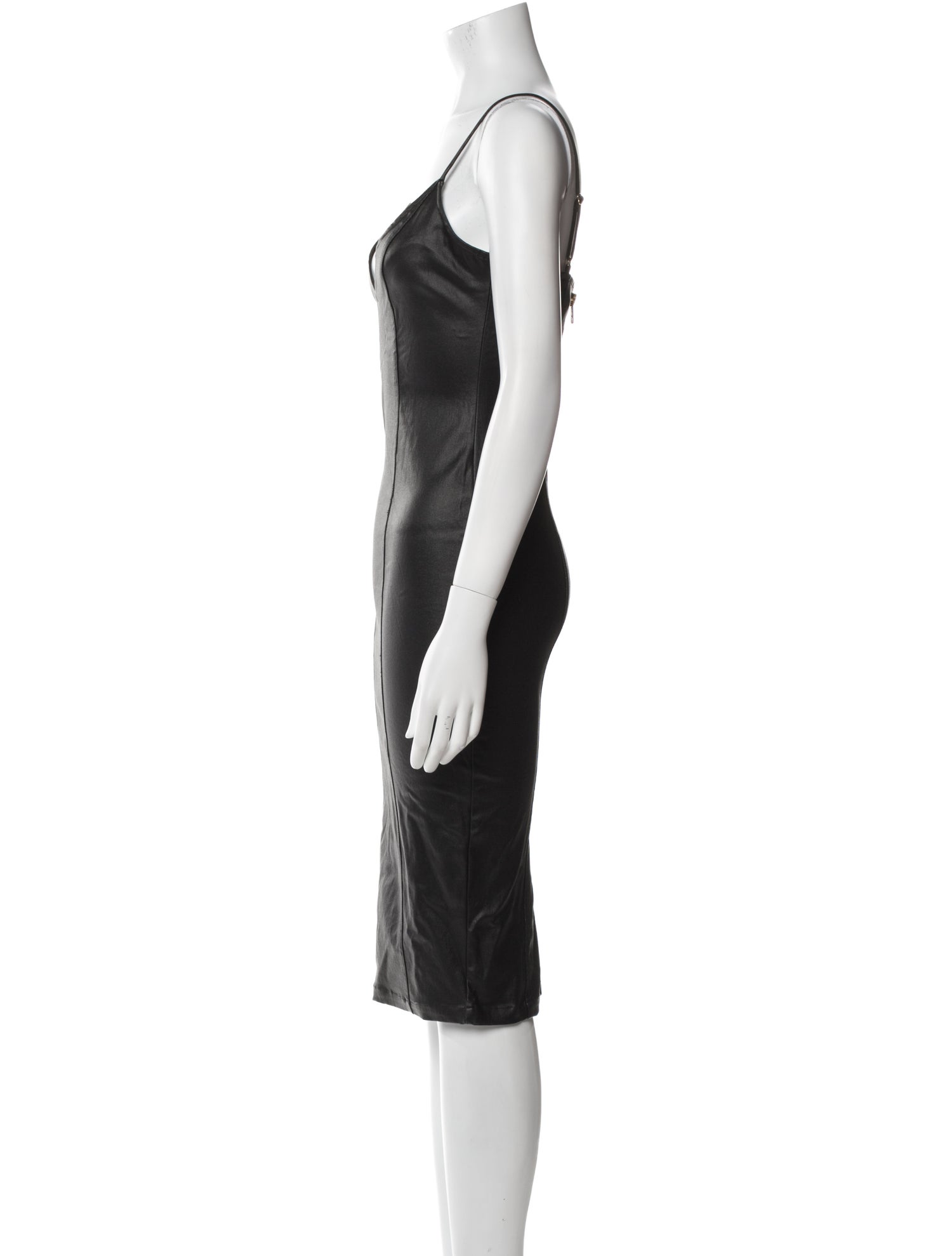 Retrofête V-Neck Knee-Length Dress