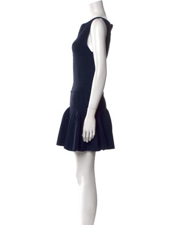 Retrofête Bateau Neckline Mini Dress