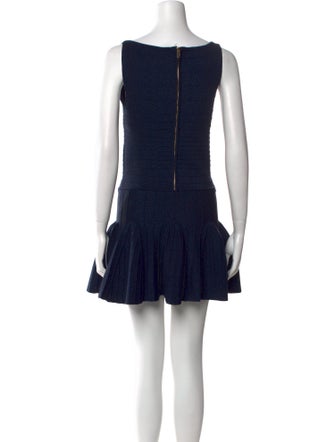 Retrofête Bateau Neckline Mini Dress