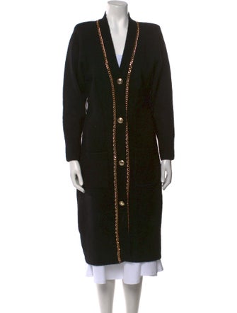 Retrofête V-Neck Sweater