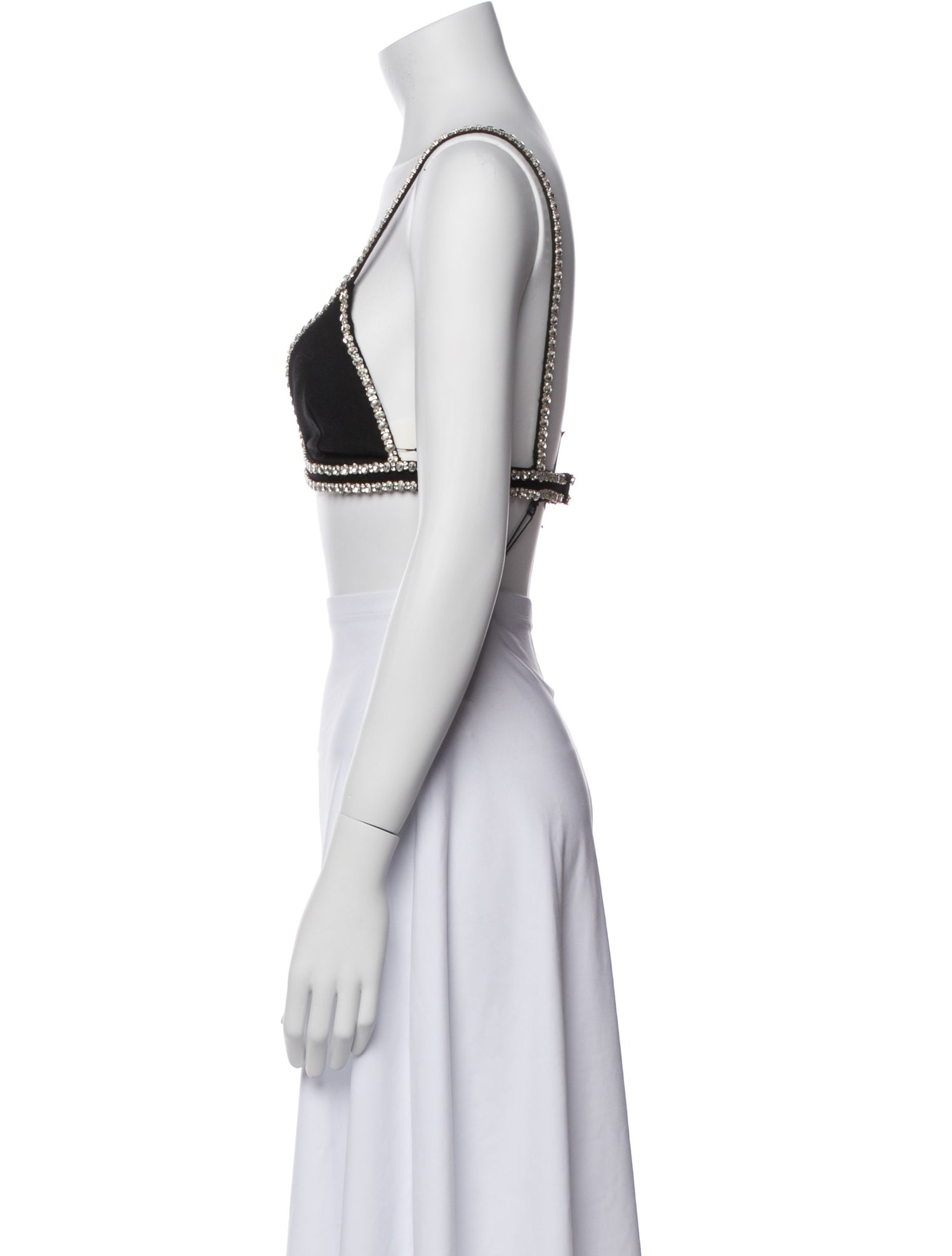 Retrofête V-Neck Sleeveless Crop Top